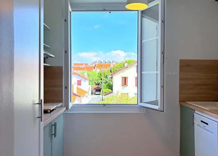 Апартаменты Proche Cote Des Basques - T2 Renove